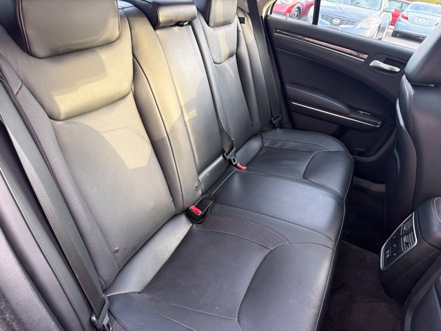 Used 2015 Chrysler 300 C w/ Light Group RWD image 24