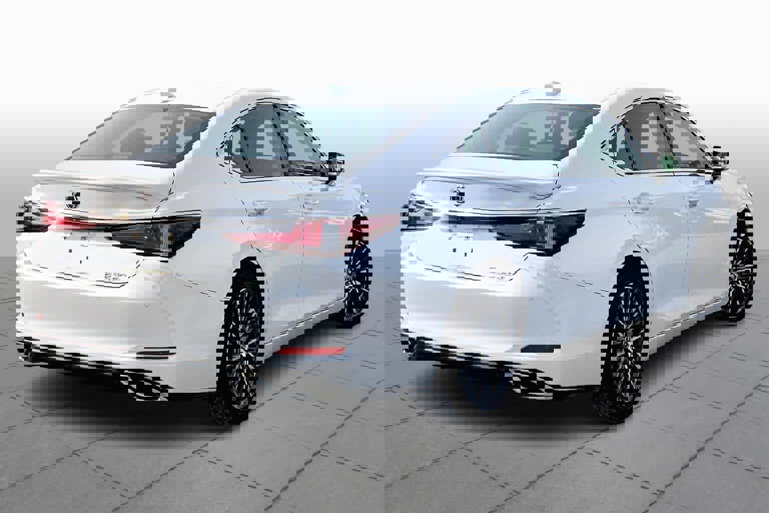 Certified 2022 Lexus ES 350 w/ Premium Package image 13