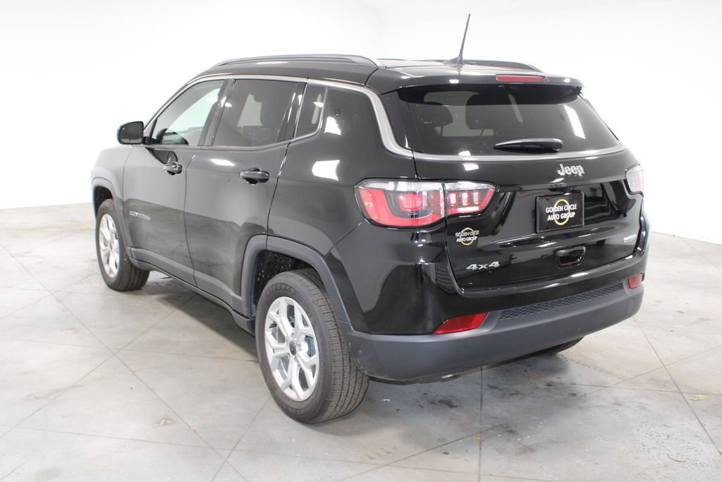 Used 2025 Jeep Compass Latitude image 7