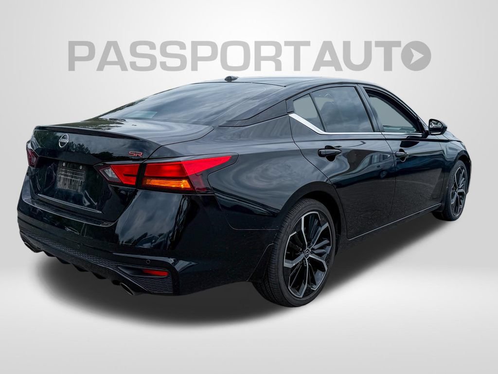 Certified 2025 Nissan Altima 2.5 SR w/ SR Premium Package FWD image 5