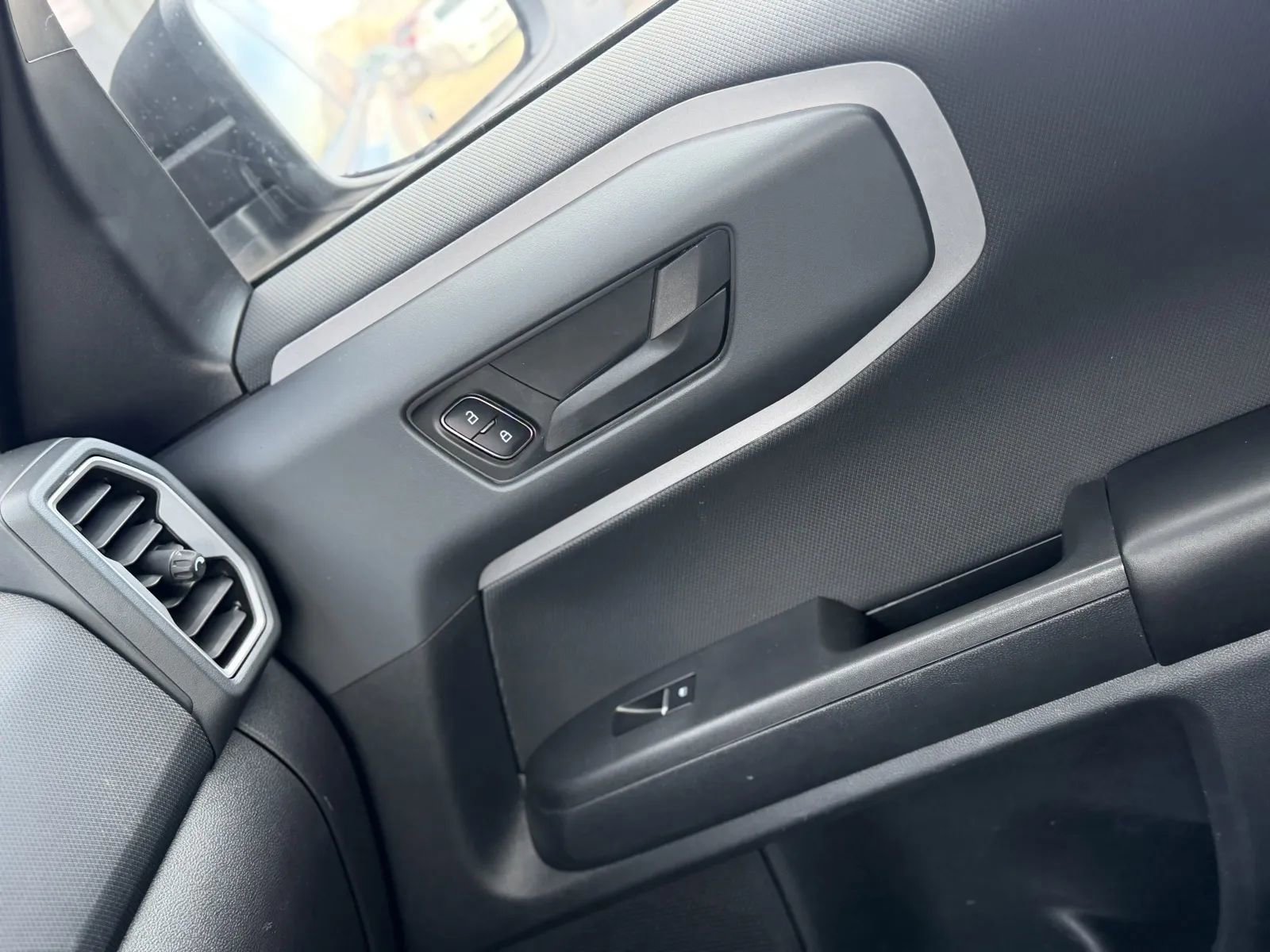 Used 2024 Ford Bronco Sport Big Bend image 39