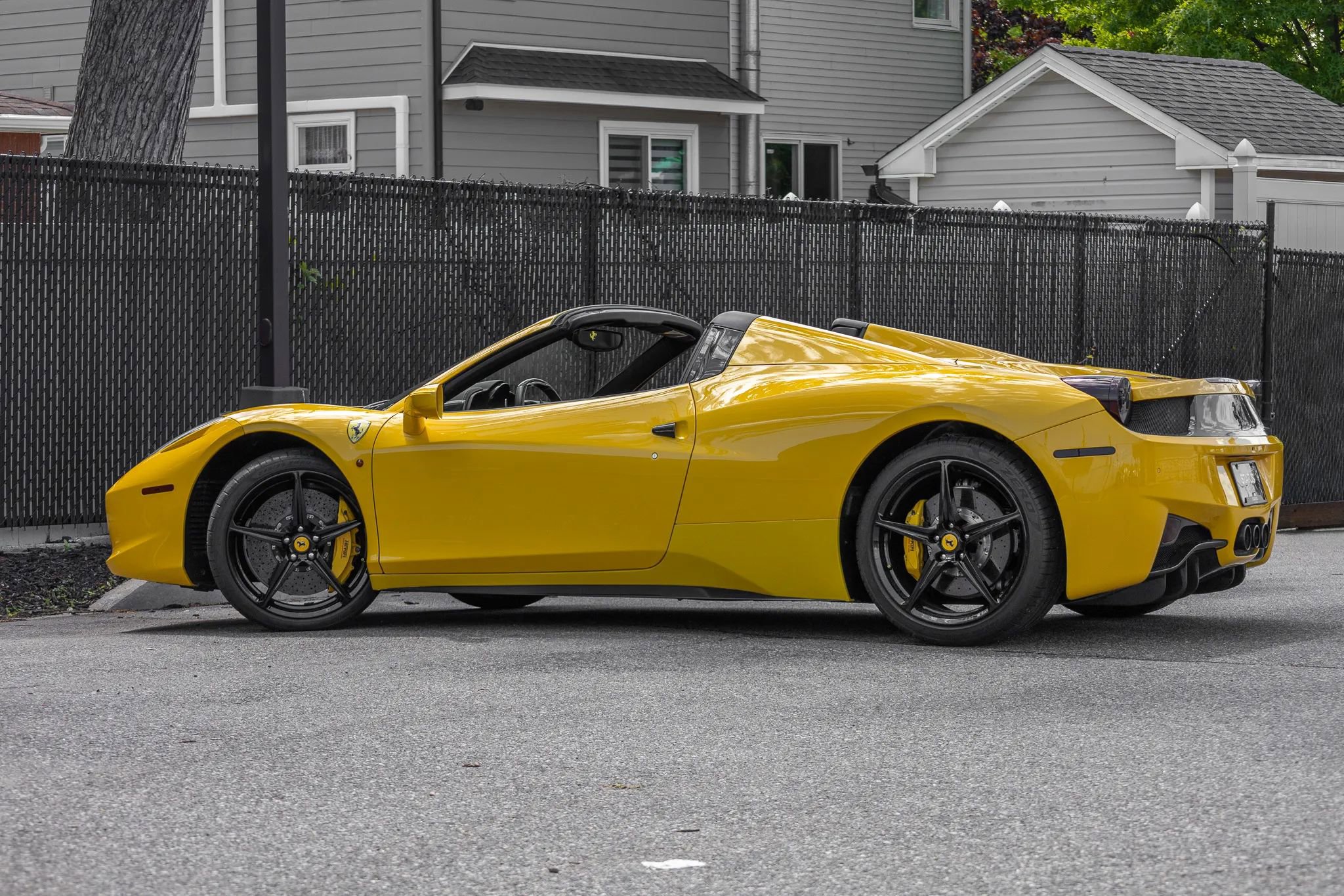 Used 2013 Ferrari 458 Spider RWD image 50