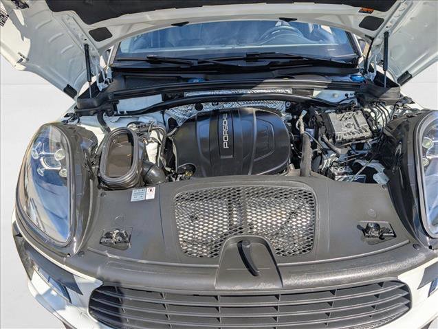 Used 2020 Porsche Macan image 20