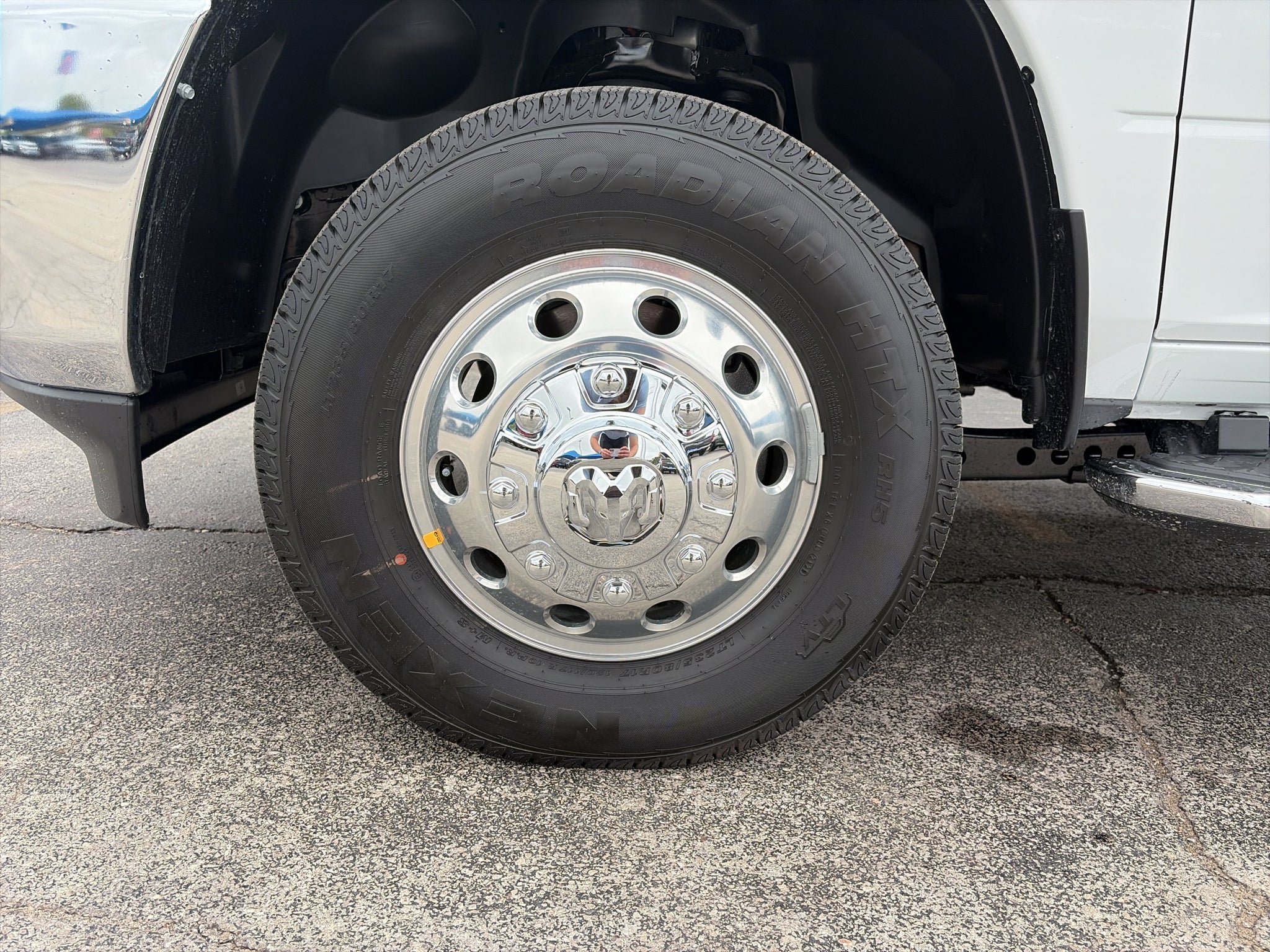 New 2027 RAM 3500 Lone Star AWD/4WD image 12