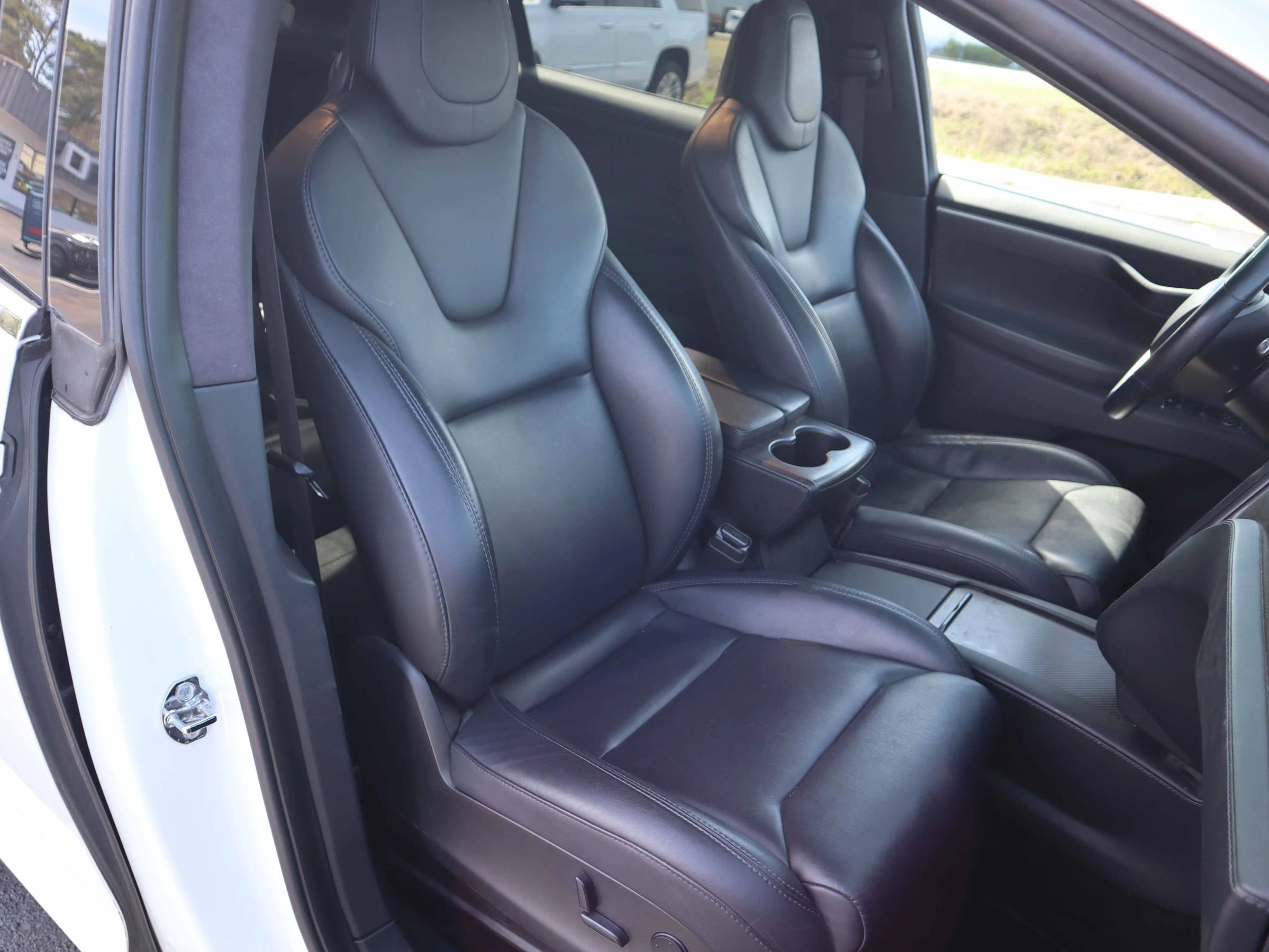 Used 2018 Tesla Model X 100D image 7