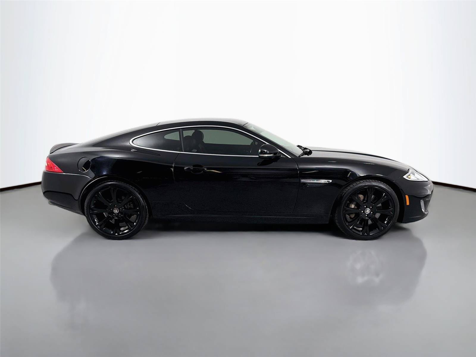 Used 2013 Jaguar XK Coupe RWD image 4