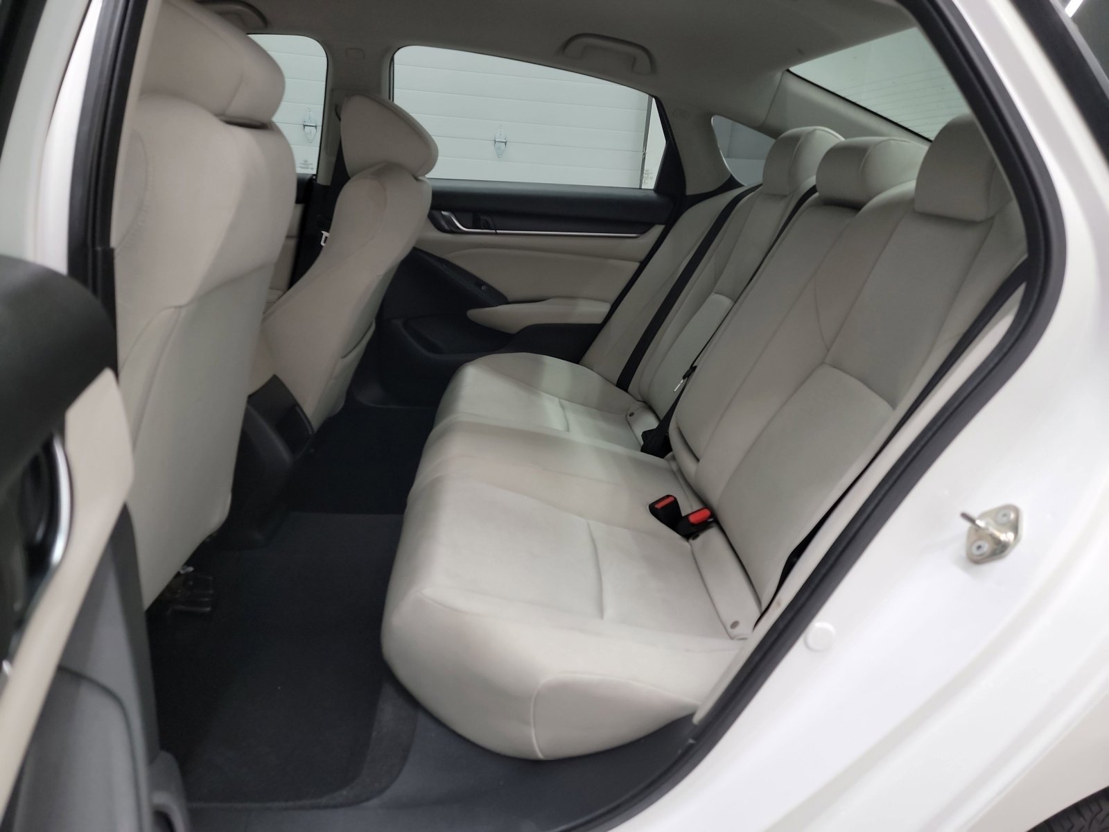 Used 2018 Honda Accord LX image 27