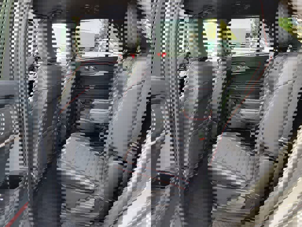 Certified 2025 Ford Explorer ST-Line image 13