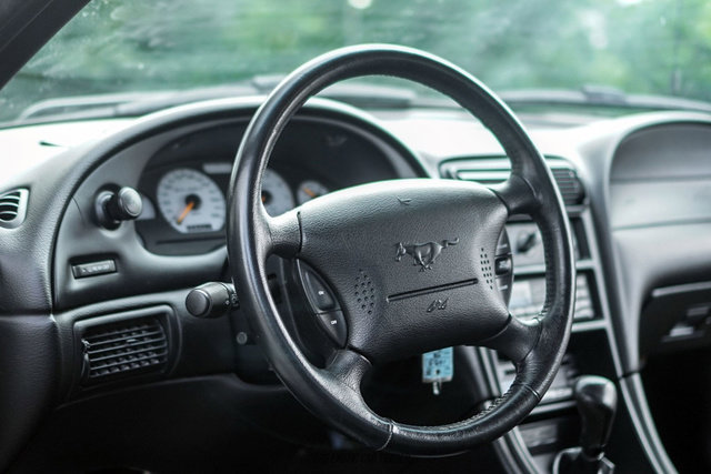 Used 1998 Ford Mustang GT RWD image 21
