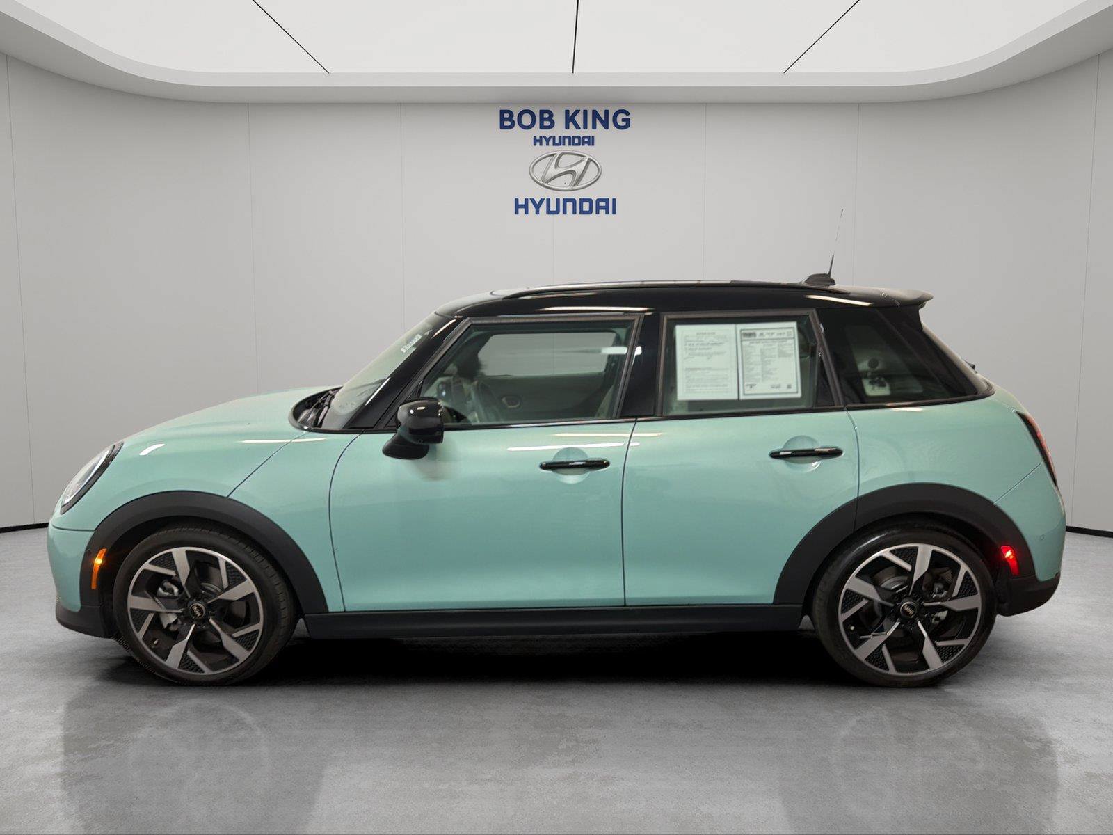 Used 2025 MINI Cooper S FWD image 2
