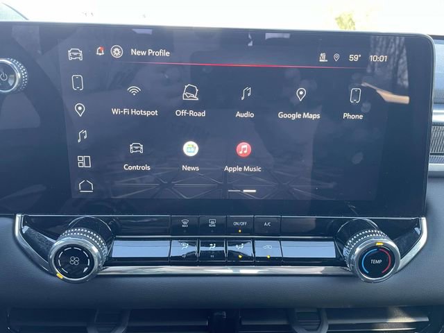 Used 2025 GMC Canyon Elevation w/ Technology Package image 24