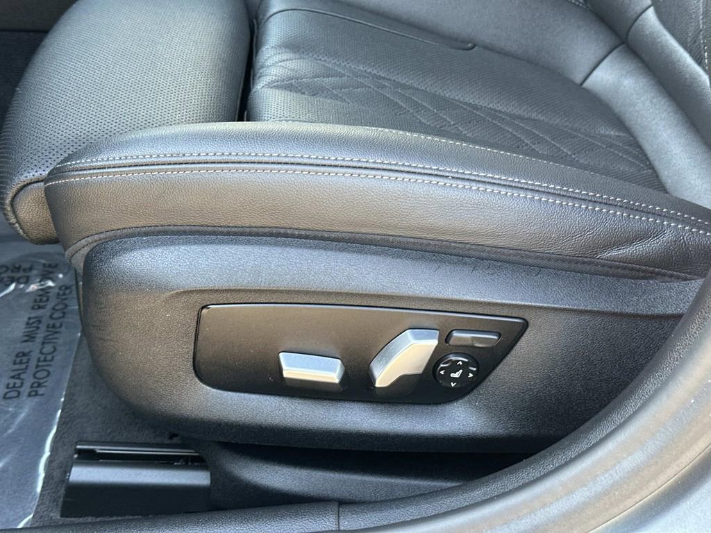 Used 2021 BMW 530i w/ Premium Package image 26