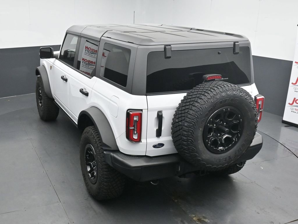 Used 2024 Ford Bronco Badlands image 14