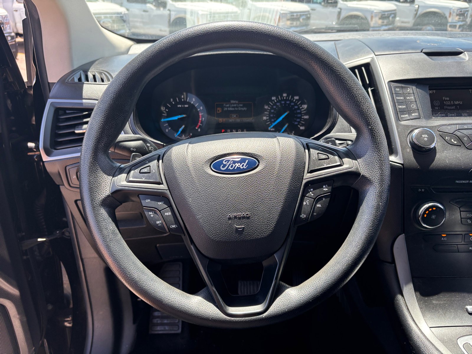 Used 2017 Ford Edge SE FWD image 9