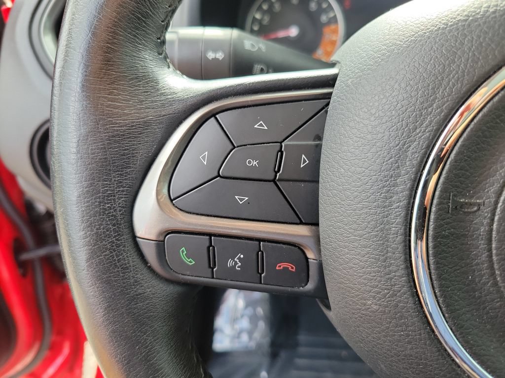 Used 2022 Jeep Renegade Limited w/ Sun, Sound & Wheels Group AWD/4WD image 19