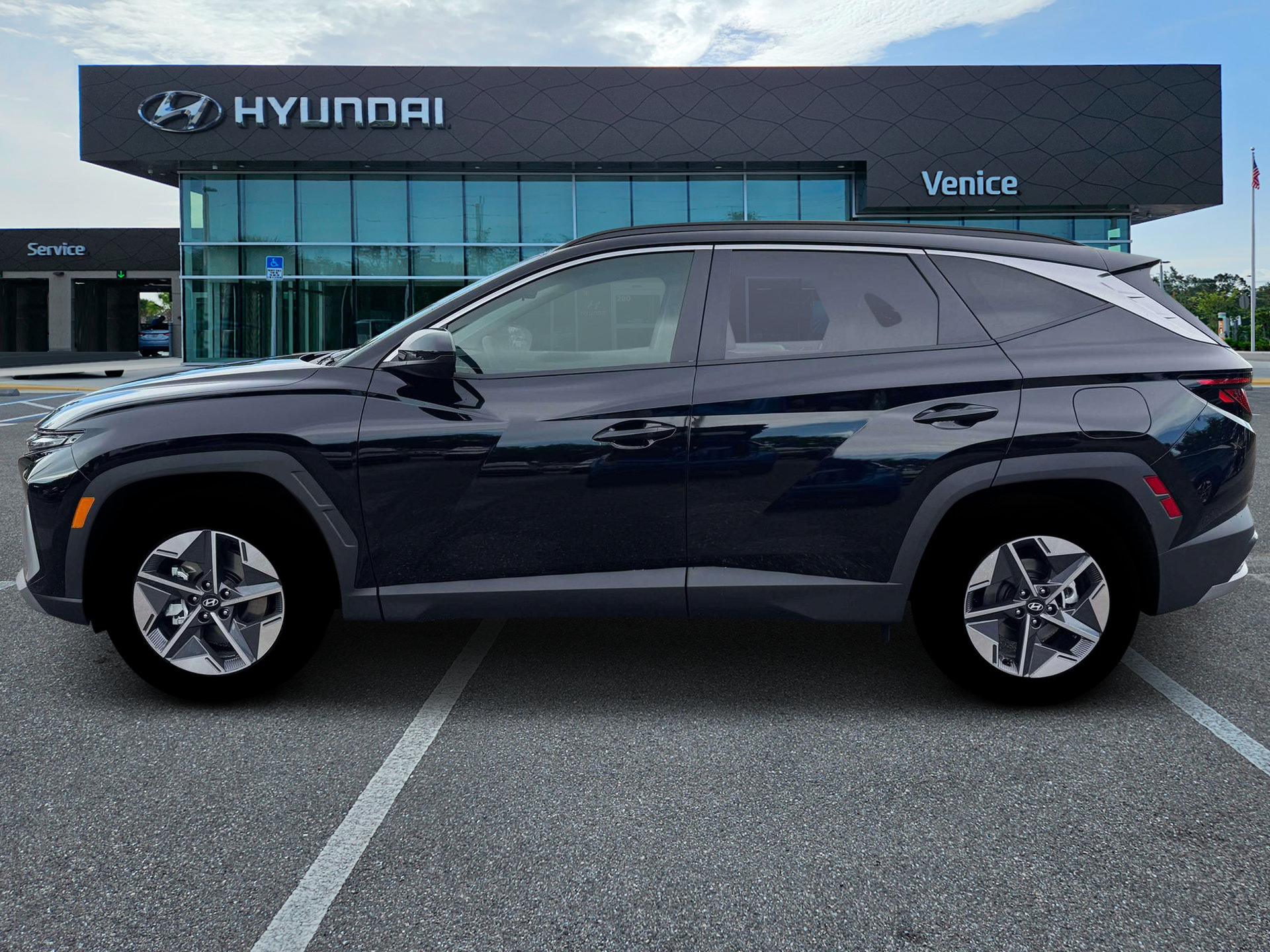 New 2026 Hyundai Tucson SEL FWD image 3