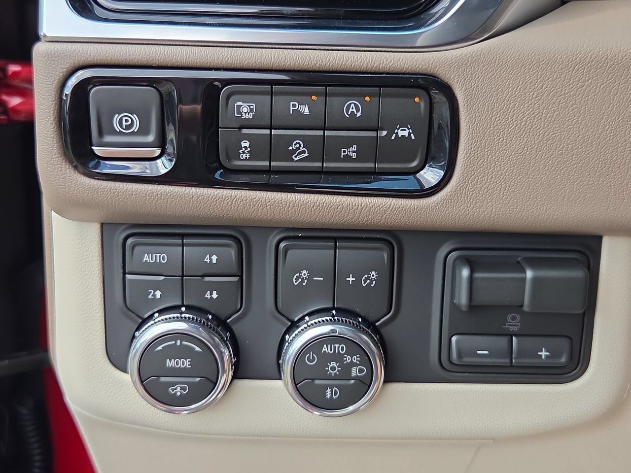 New 2026 GMC Yukon XL Denali w/ Denali Reserve Package AWD/4WD image 18