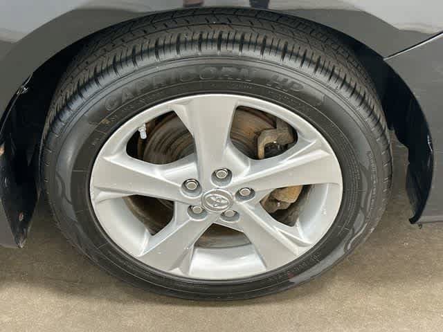 Used 2013 Toyota Corolla LE w/ Premium Pkg FWD image 5