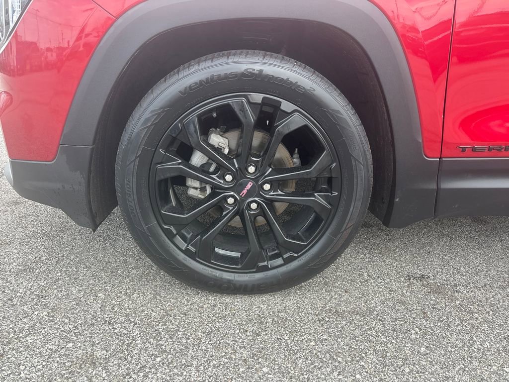 Used 2022 GMC Terrain SLE w/ Driver Convenience Package image 30