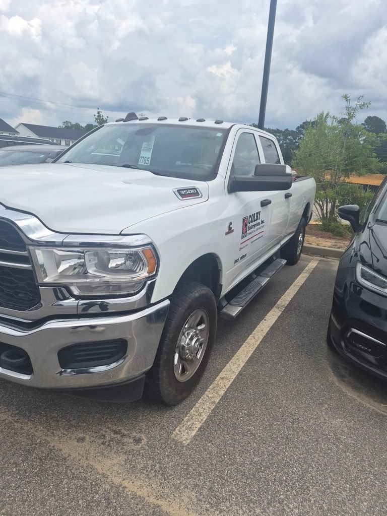 Used 2022 RAM 3500 Tradesman w/ Chrome Appearance Group AWD/4WD image 3
