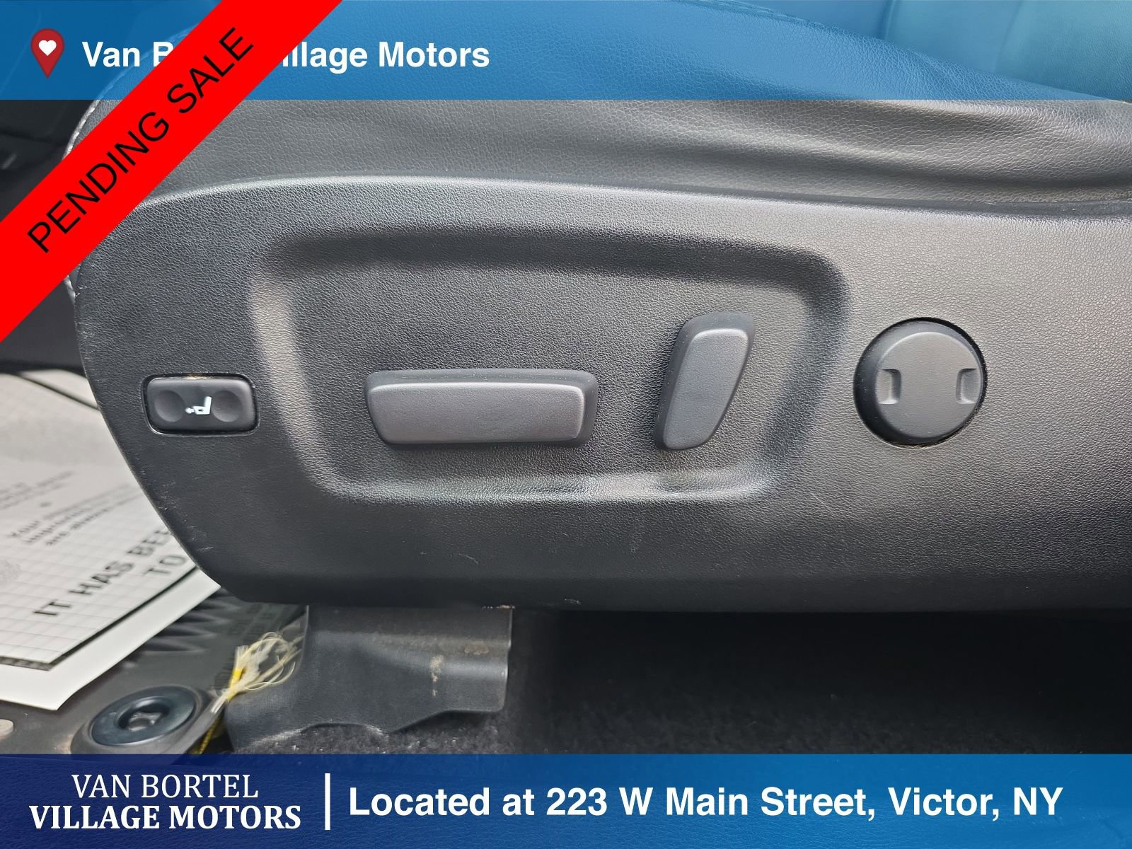 Used 2018 Toyota Highlander SE image 12