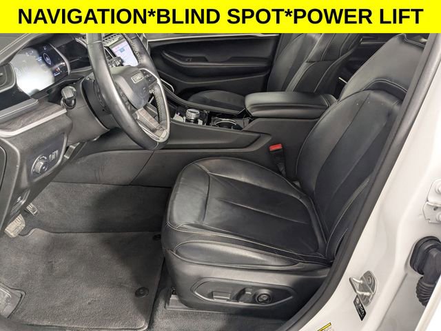 Used 2022 Jeep Grand Cherokee L Limited w/ Black Appearance Package image 14