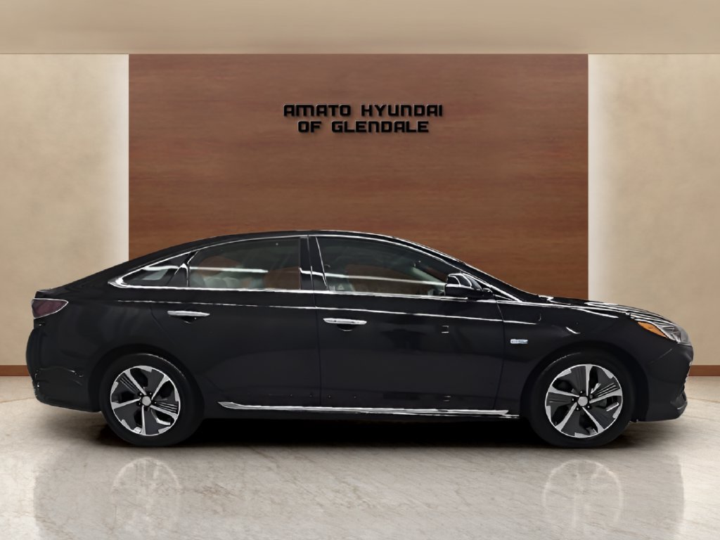 Used 2019 Hyundai Sonata Limited w/ Ultimate Package 02 FWD image 8