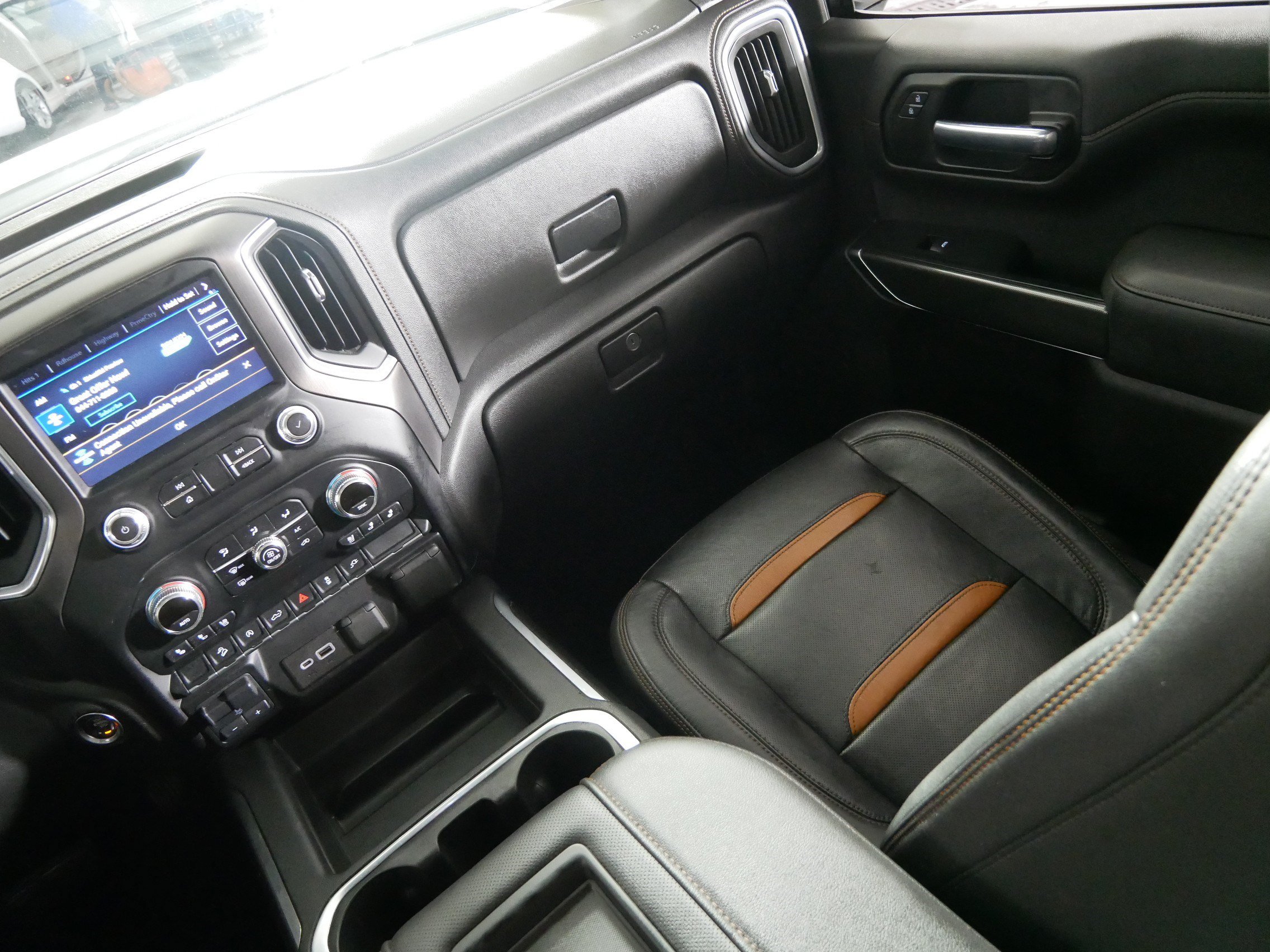 Used 2021 GMC Sierra 1500 AT4 AWD/4WD image 11