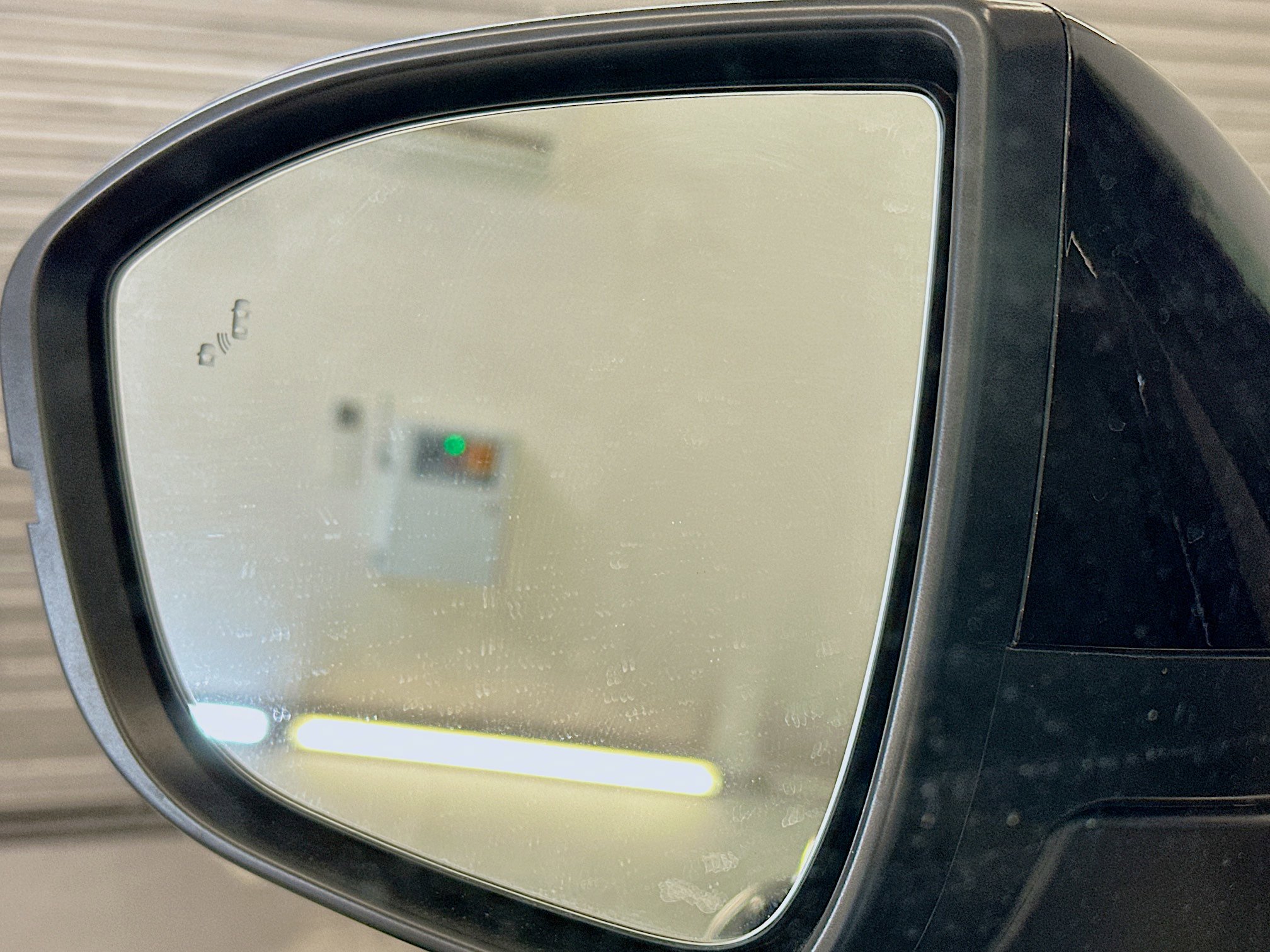 Used 2024 Nissan Pathfinder SV image 16