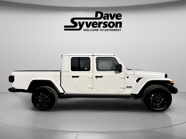 New 2025 Jeep Gladiator Sport image 4