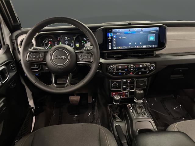 Used 2024 Jeep Wrangler Unlimited image 5