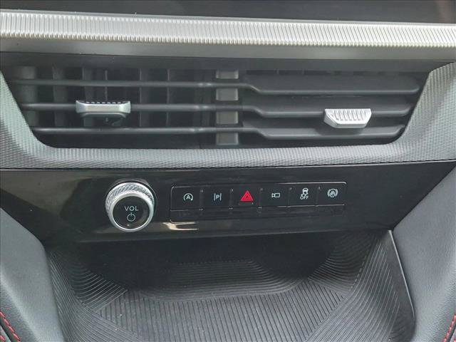 Used 2025 Ford Explorer ST-Line RWD image 14