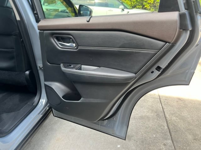 Used 2022 Nissan Rogue SL w/ SL Premium Package FWD image 15