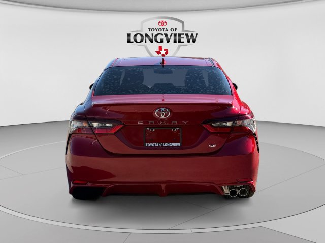 Used 2024 Toyota Camry SE FWD image 4