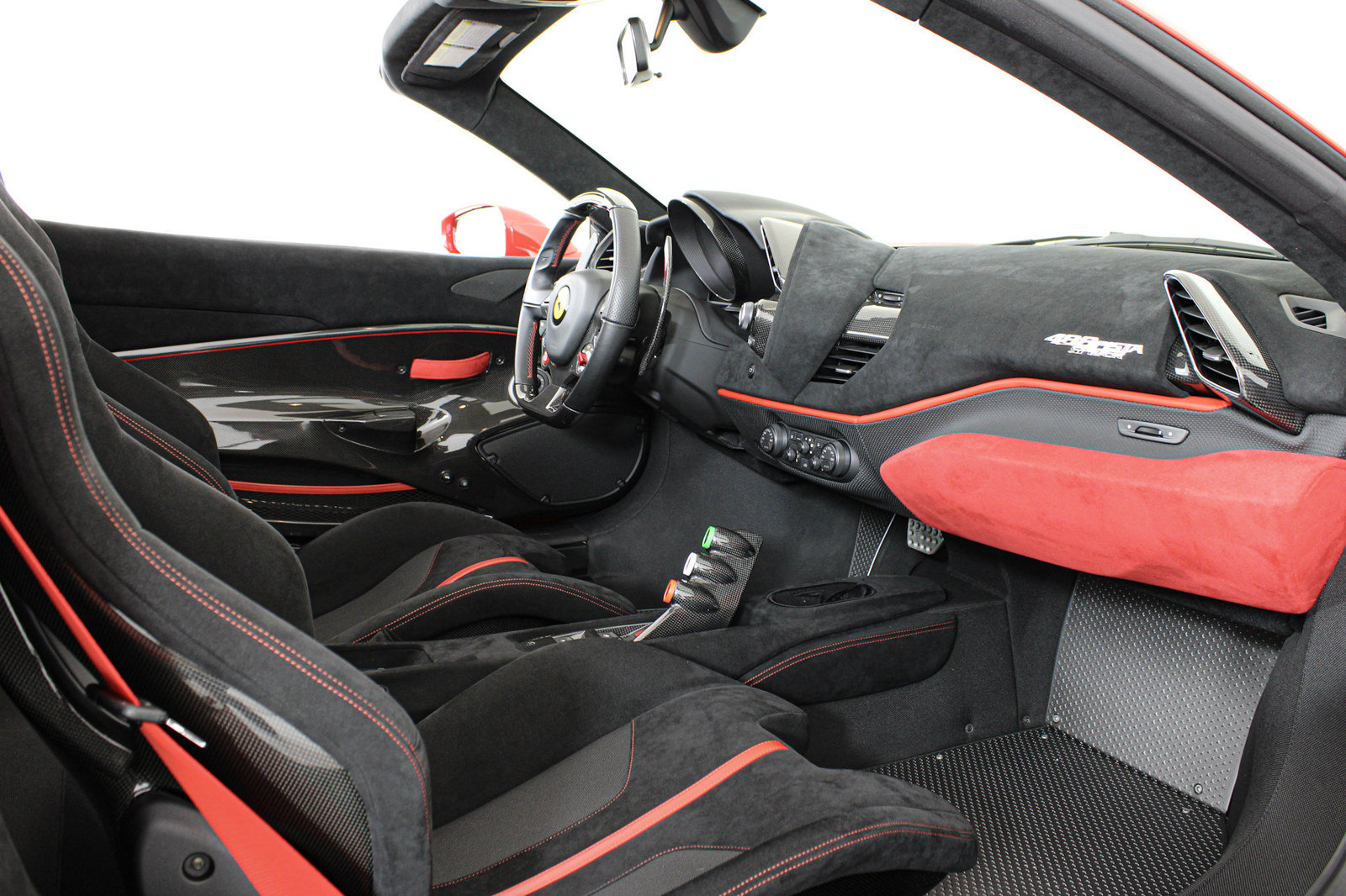 Certified 2019 Ferrari 488 Pista Spider RWD image 33