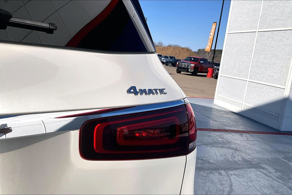 Used 2021 Mercedes-Benz GLS 580 4MATIC image 24