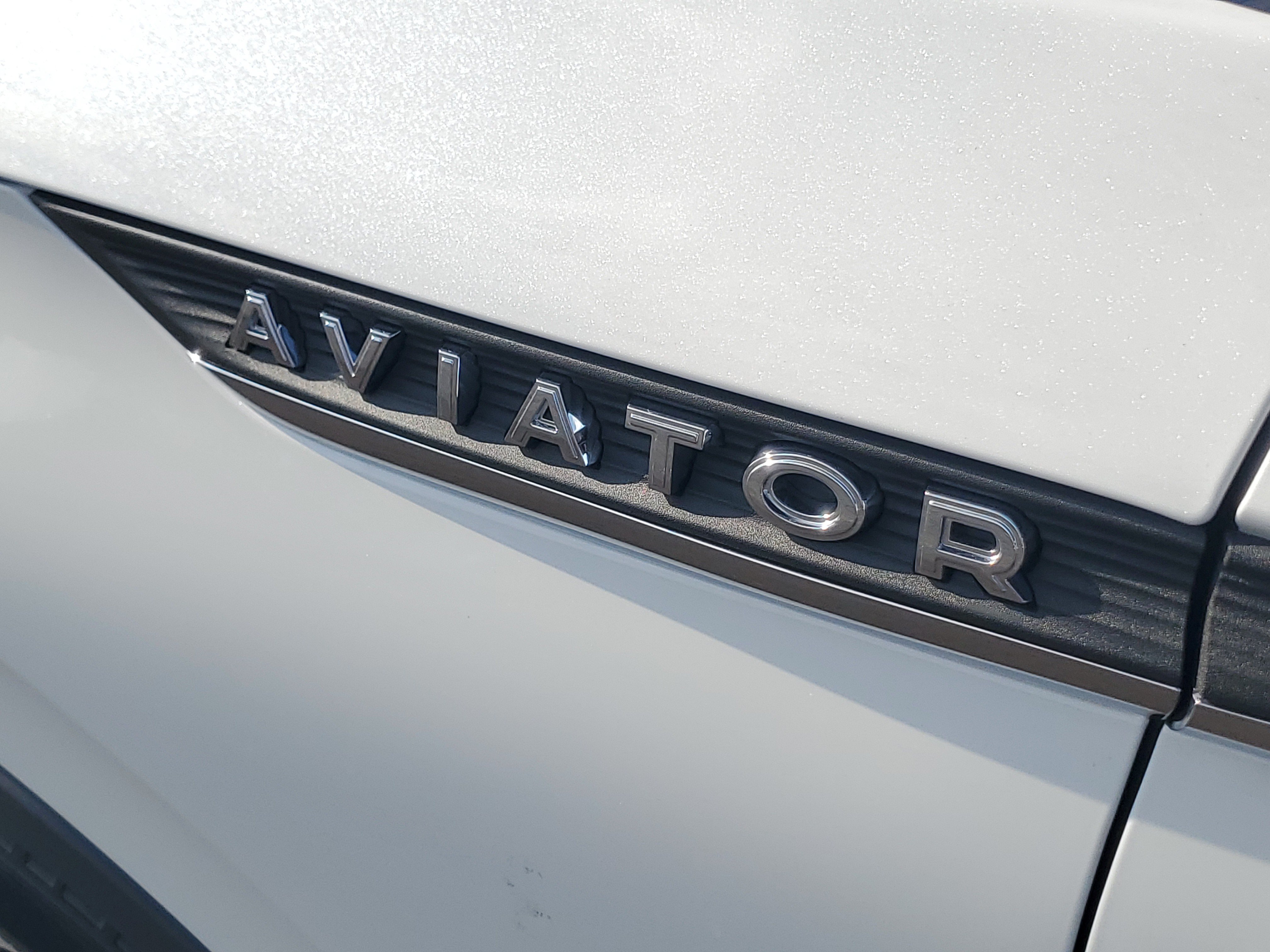 New 2026 Lincoln Aviator AWD image 7