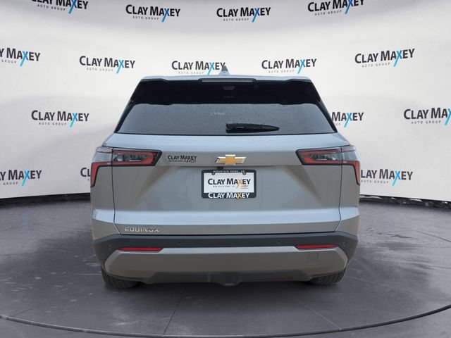 Used 2026 Chevrolet Equinox LT w/ Safety and Technology Package FWD image 4