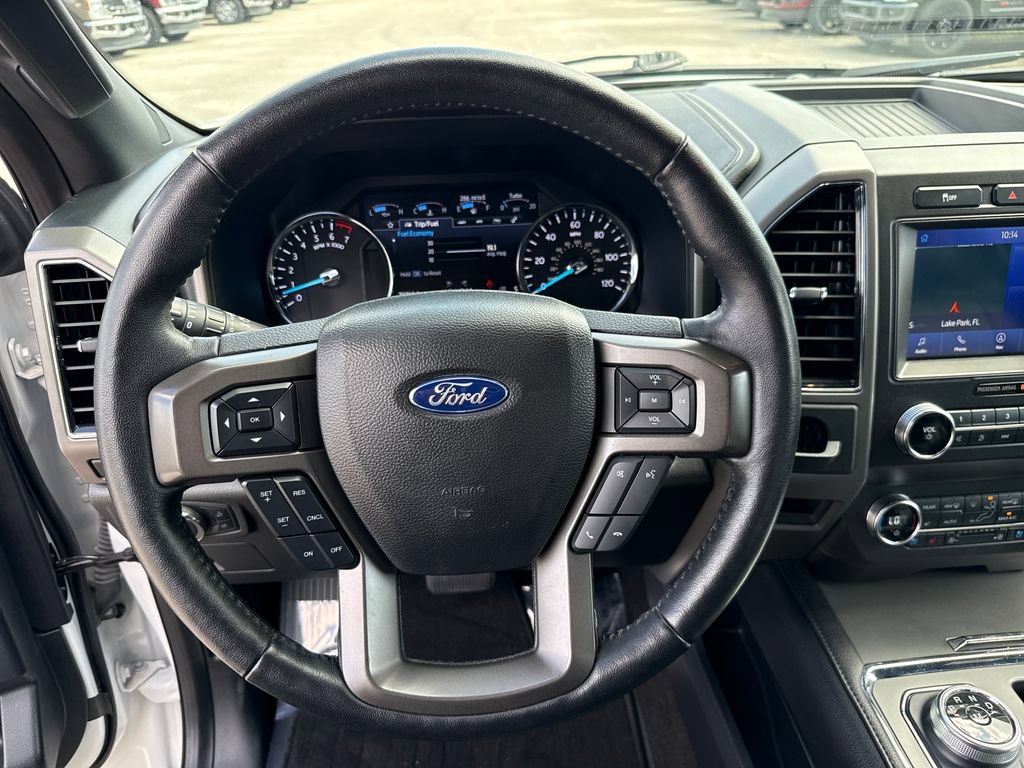 Used 2020 Ford Expedition Max XLT w/ Equipment Group 202A RWD image 16