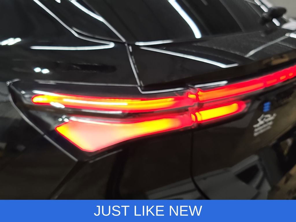 Used 2024 Chevrolet Equinox EV RS w/ Active Safety Package 3 image 33