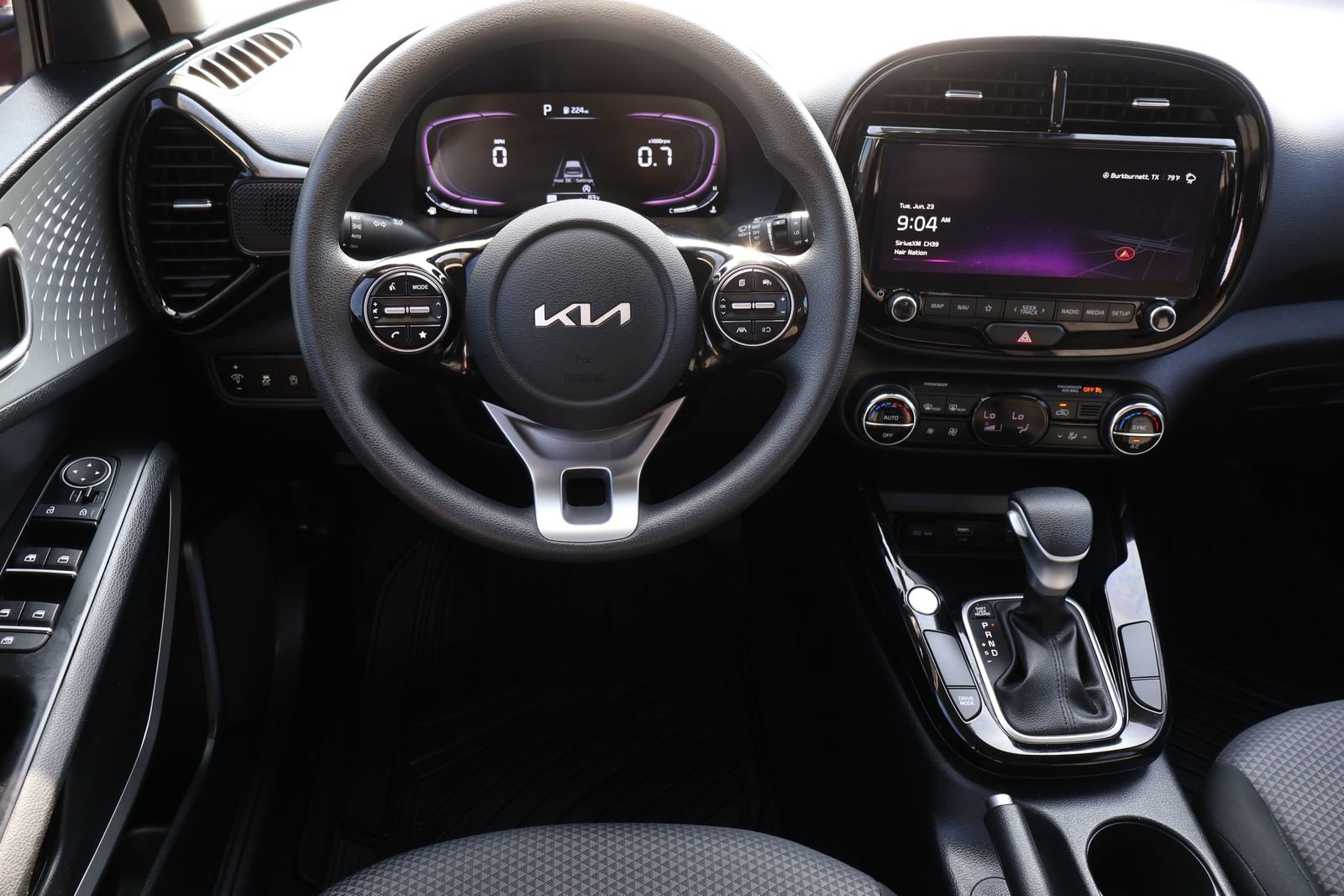 Used 2024 Kia Soul S FWD image 13