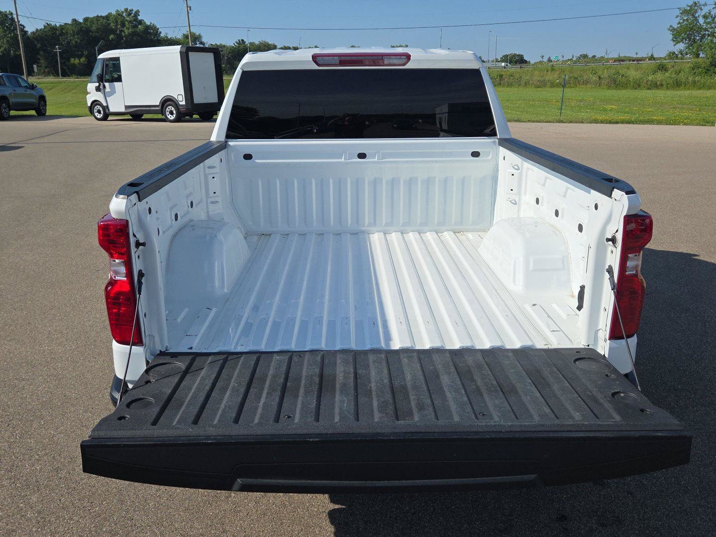 Used 2023 Chevrolet Silverado 1500 Custom Trail Boss AWD/4WD image 7