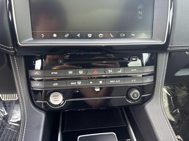 Used 2018 Jaguar F-PACE R-Sport AWD/4WD image 26
