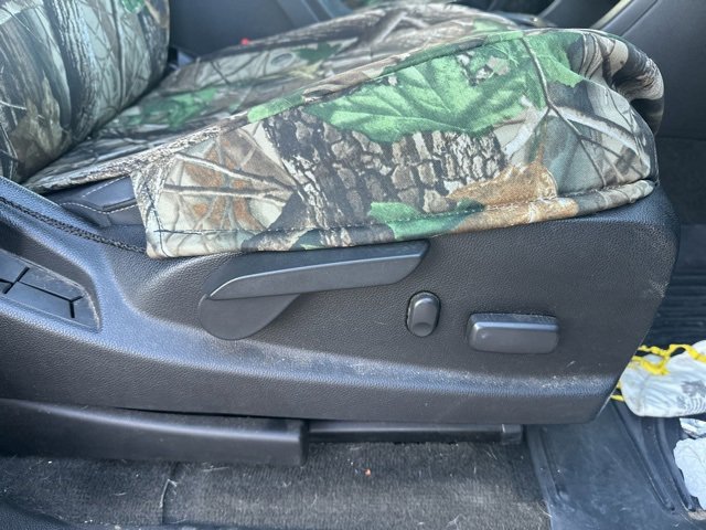 Used 2015 Chevrolet Colorado Z71 image 9