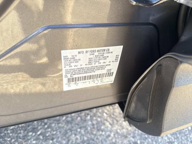 Used 2024 Ford Edge Titanium image 23