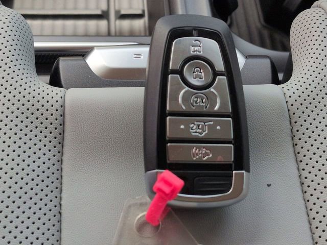 New 2026 Ford Expedition Platinum image 34