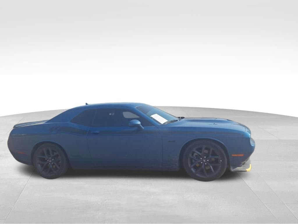 Used 2023 Dodge Challenger R/T w/ Plus Package image 9