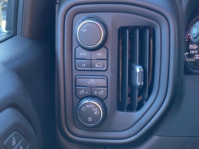 Used 2024 Chevrolet Silverado 1500 Custom image 19