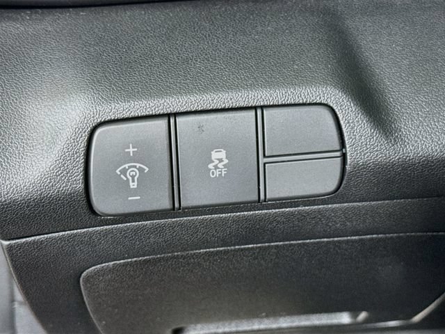Certified 2025 Hyundai Elantra Sport FWD image 12