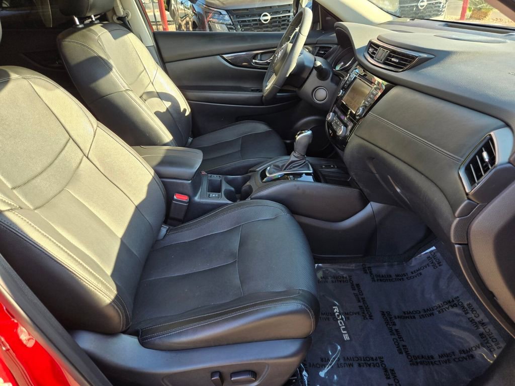 Used 2019 Nissan Rogue SL w/ Premium Package image 21